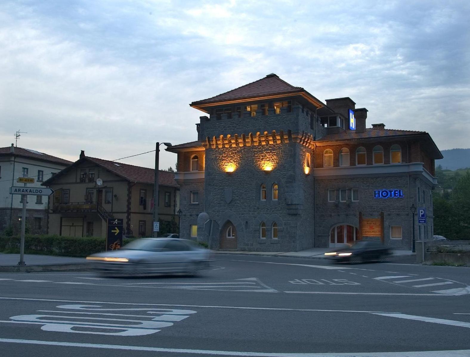 Hotel Errekagain Aracaldo Екстериор снимка